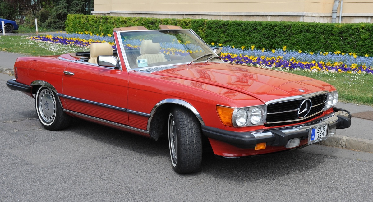Egy legendás álomautó, Mercedes 107 SL