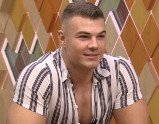 Pumped Gabo derűsen néz