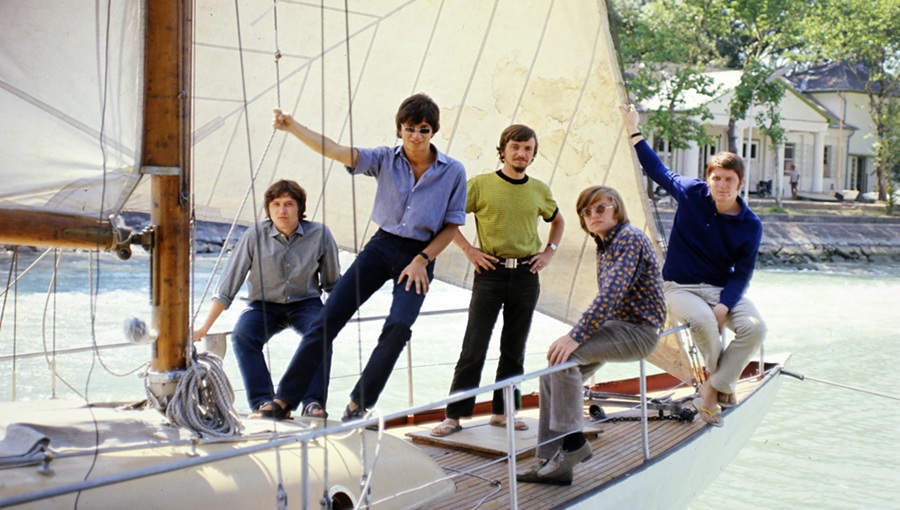 vitorlázás Illés együttes