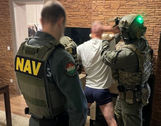 NAV kommandósok lecsapnak