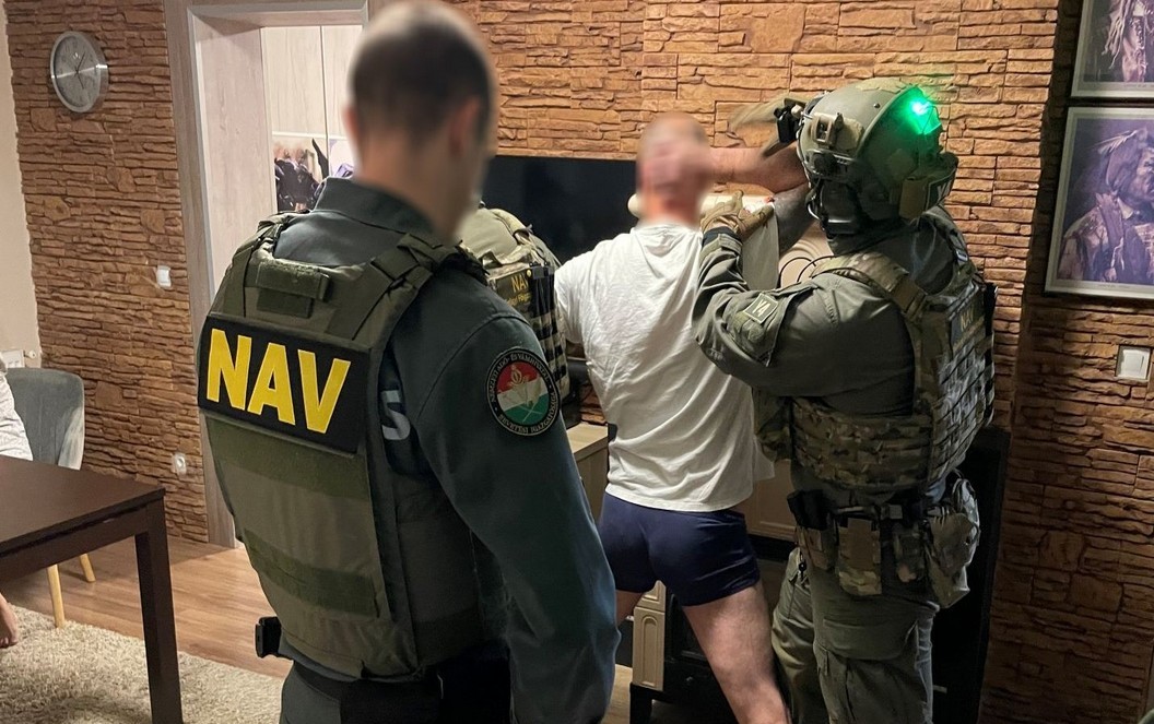 NAV kommandósok lecsapnak